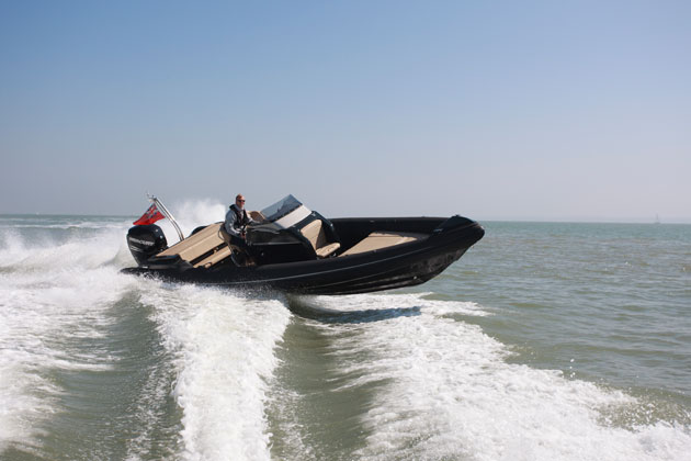 Shearwater 890