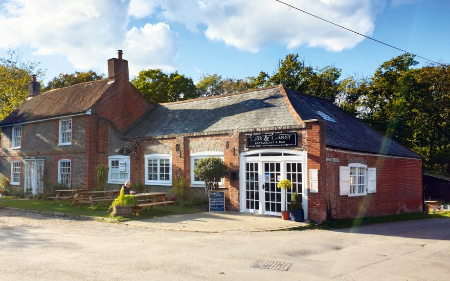 best-seaside-restaurants-nook-and-cranny-warsash