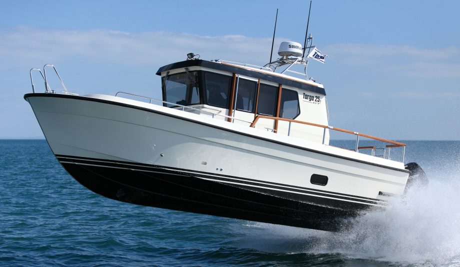 botnia-targa-25-1-outboard-powered-boat-review-running-shot-credit-richard-langdon