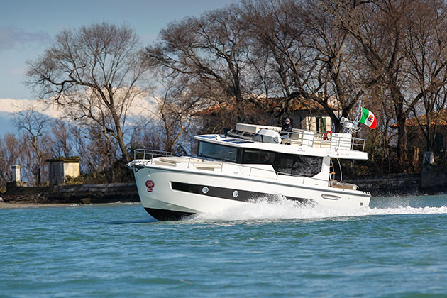 Cranchi 43 Eco Trawler