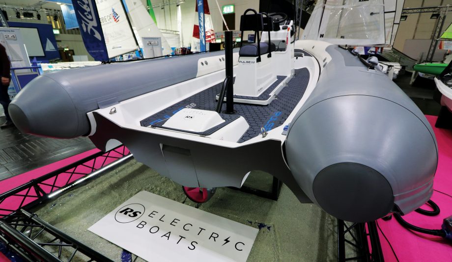 electric-rib-RS-Pulse-58-aft-view