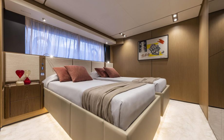 ferretti-1000-guest-cabin-cannes-yachting-festival-2021