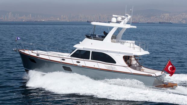 fort-lauderdale-boat-show-2022-Vicem-55-Fly-2