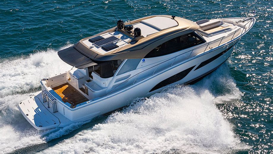 fort-lauderdale-boat-show-2023-Riviera-585-1