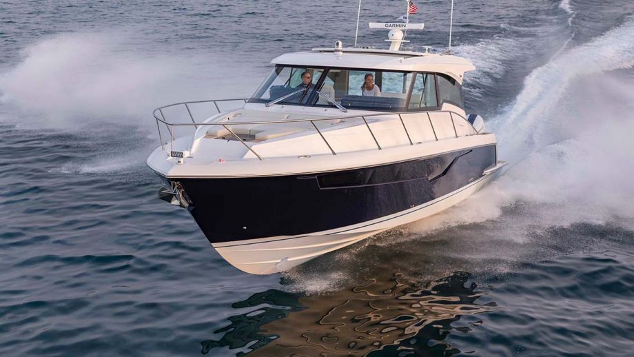 fort-lauderdale-boat-show-2023-tiara-48-le-Tiara 2