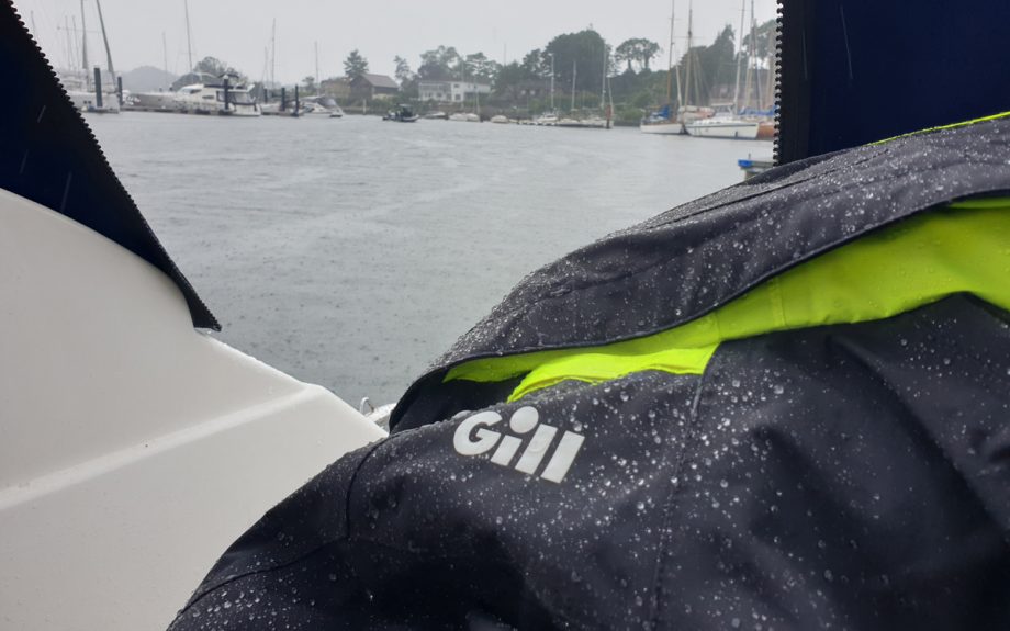 gill-os3-coastal-boating-jacket-water-beads