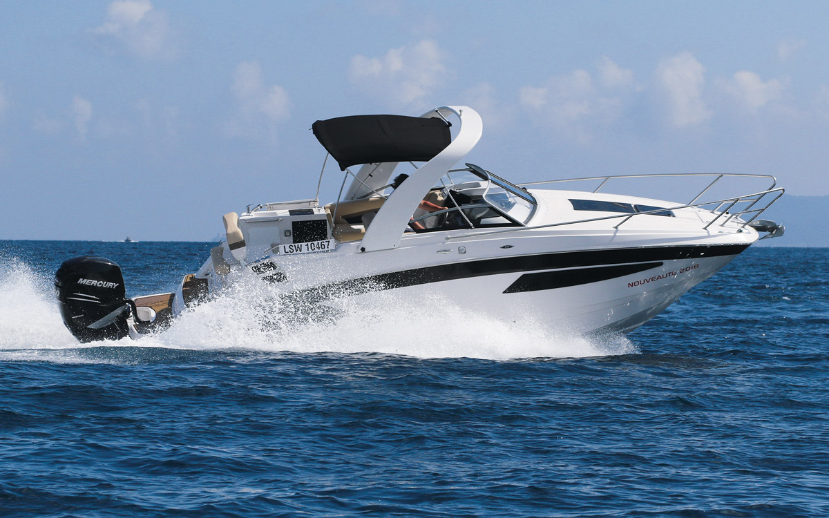 Glastron-GS-259-OB-boat-test-exterior