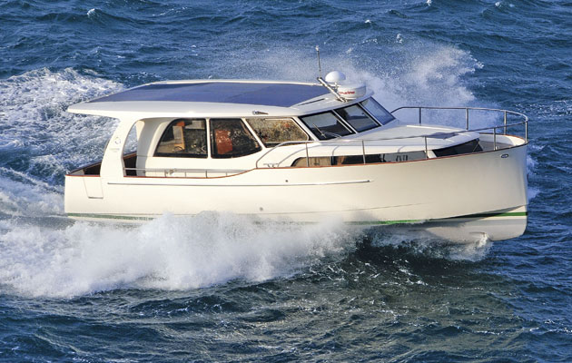 Greenline Yachts 33
