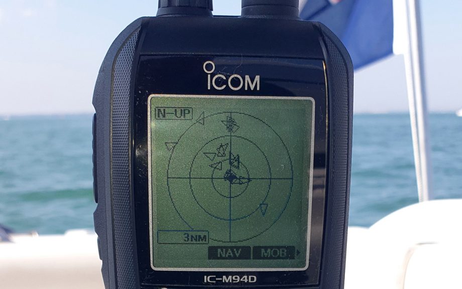 icom-ic-m94de-vhf-radio-tested-ais