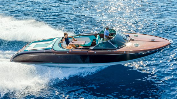 MBY281.news-RIVA-ANNIVERSARIO-1099_post
