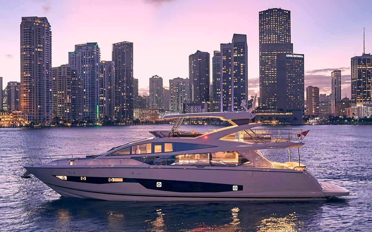 Pearl-80-yacht-review-side-profile