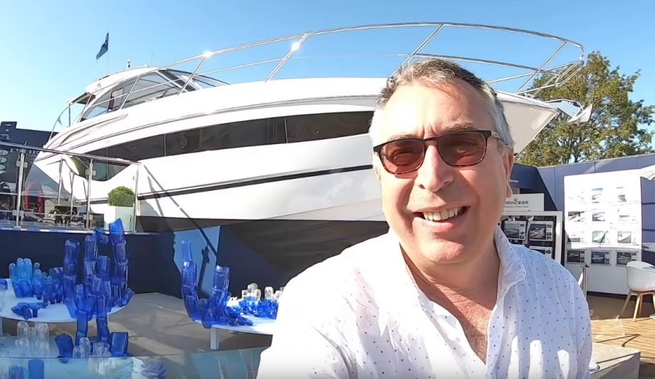 princess-v40-yacht-tour-selfie