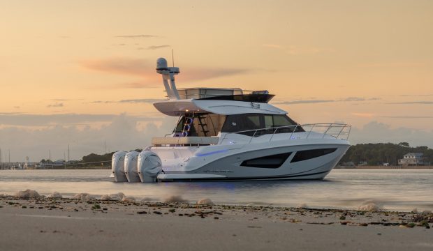 regal-42-fxo-exterior-hero-first-look-new-boats