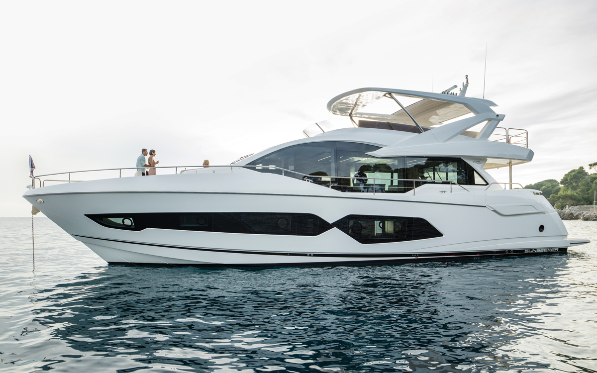 Sunseeker-76-yacht-review-anchored-side-view