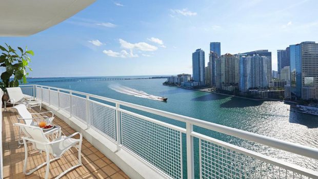 where-to-stay-near-miami-boat-show-mandarin-oriental-hotel