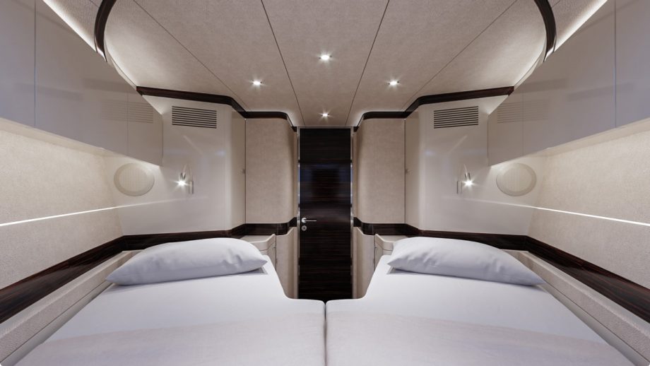 zeelander-z5-first-look-interior-cabin
